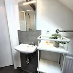 Apartman 21105 *
